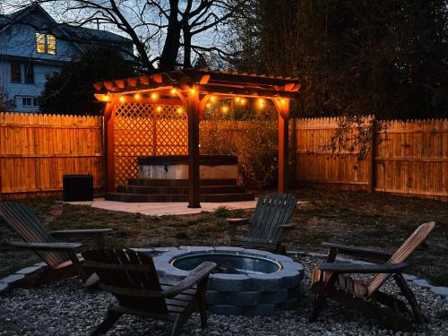 Luray House | The Blue Pearl by Zen Living