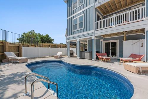 Monteray Shores House | The Blue Pearl