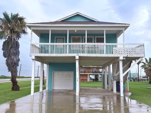 Surfside Beach House | The Blue Seagull - Gulf Views