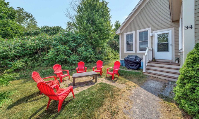 Cherry Valley House | The Bluebird - 34 Meadow View