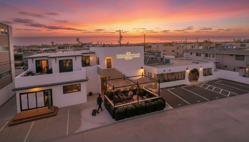 Mission Beach Hotel | The Boardwalk Hotel