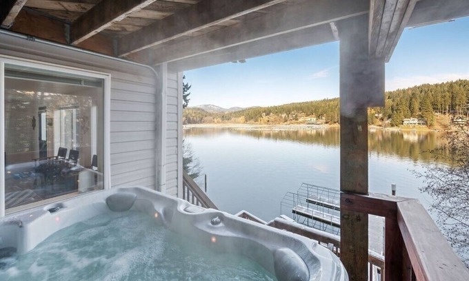 Coeur d'Alene House | The Boathouse Large Modern Renovated Waterfront Home with Decks and Docks