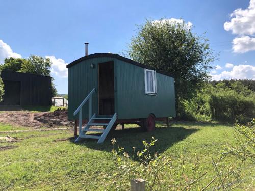 Perth Other | The Bothy and Wagon at Pitmeadow Farm