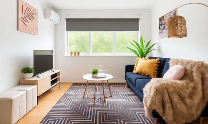Balaclava Apartment | The Bright Gem on Grosvenor ⭐
