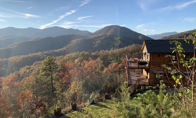 Black Mountain Cabin | The Brindle Barn | Pet Friendly, Fenced Yard & Stunning Views