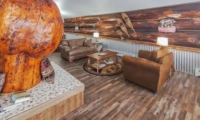 Kenai House | The Brown Bear House