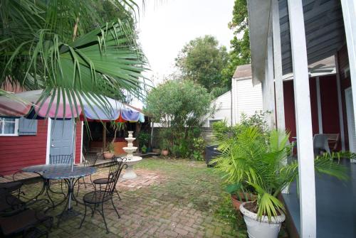 Faubourg Marigny Bed & Breakfast | The Burgundy Bed and Breakfast