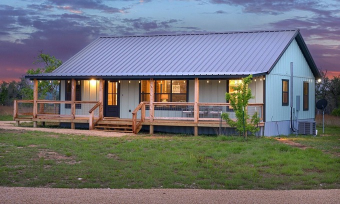 Grapetown House | The Cactus Cabin | Pleasant Country Setting