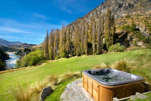 Arthur's Point Bed & Breakfast | The Canyons B&B