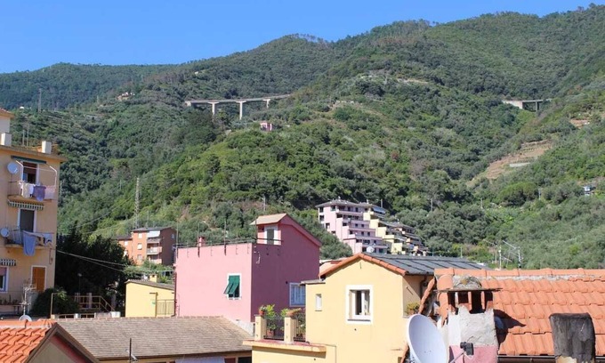 Borgo Antico Apartment | The Captain's House - central, quiet & near beach