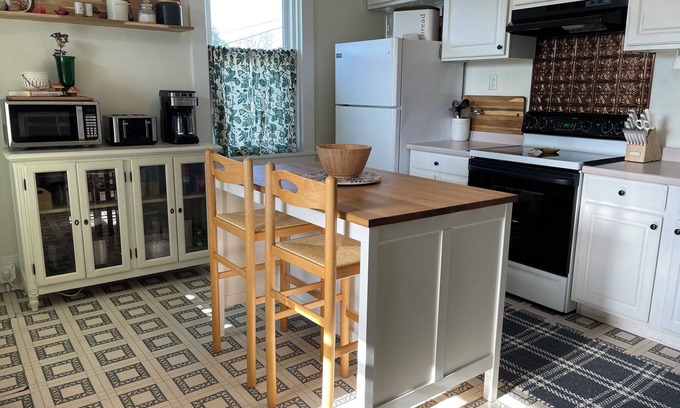 Mosby House | The Carriage House; minutes to downtown!