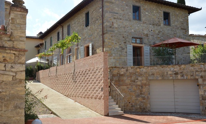 Panzano in Chianti Apartment | The Casaloni app. Tower