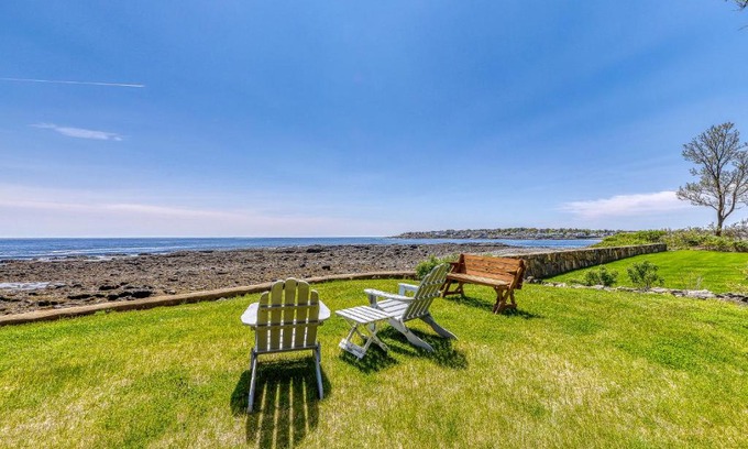 York Beach House | The Castle Rock and Sea Belle