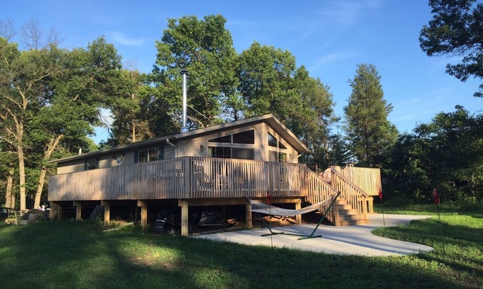 New Lisbon House | The Castle Rock Chalet