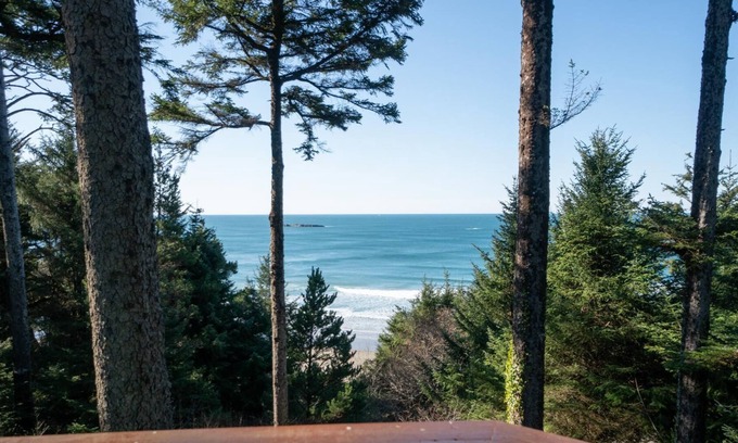 Otter Rock House | The Cedar House