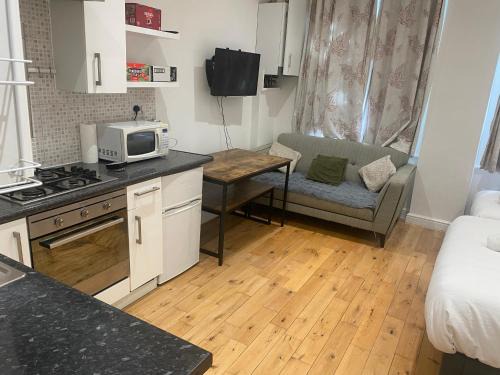 Addison Apartment | The central flat