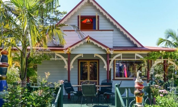 Waimarama Cottage | THE CHALET & Teacastle cottage, Unique private artist cottage in organic garden