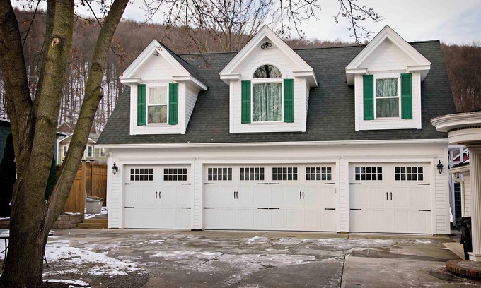 Hammondsport Apartment | The Champlin Carriage House