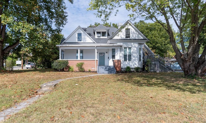 Johnson City House | The change of the century charm!