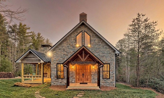 Clarkesville Cottage | The Chapel is a Brand New Secluded Get-A-Way with Top of the Line Amenities