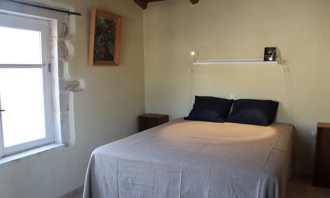 Gavalochori House | The charm of Arismari lies in its traditional stone structure.
