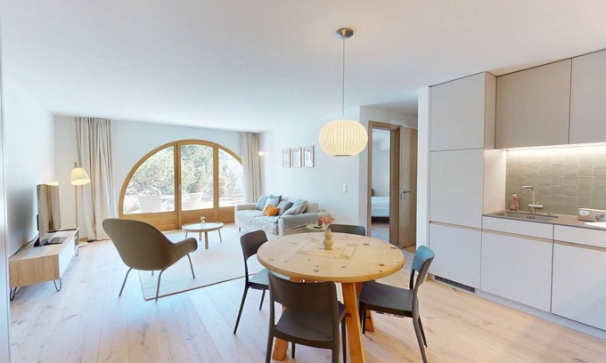 Celerina-Schlarigna Apartment | The charming Chesa Leonard is quietly situated in an elevated position in the vi