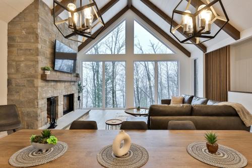 Saint-Faustin-Lac-Carre Ski Chalet | The Chic Shack - Golf, Ski, SPA