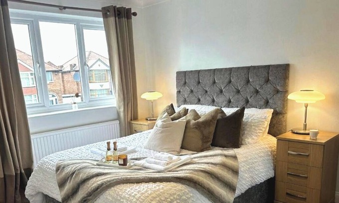 Chorlton-cum-Hardy House | The Chorlton Retreat