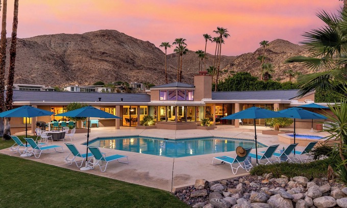 Palm Springs House | The Clipper Club - Personality Packed Estate