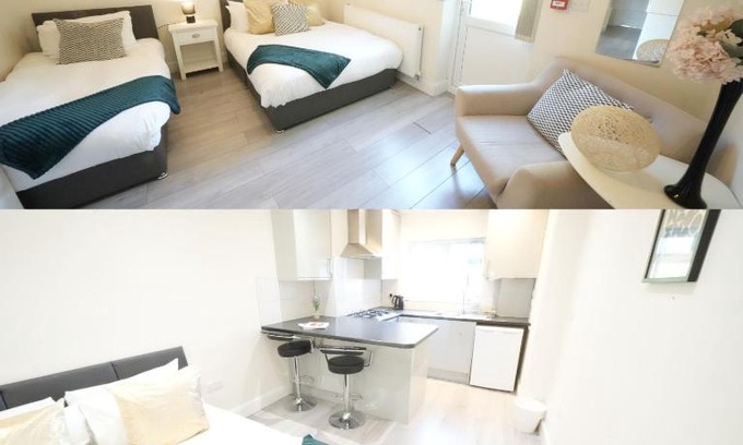 Harlington House | The Close Airport