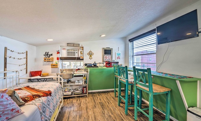 Lady Lake Apartment | The Clubhouse - Lady Lake Farm Getaway!