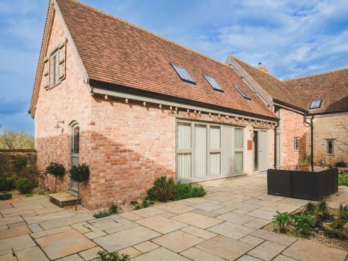 Priors Marston House | The Coach House at Holy Well