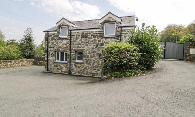 Dolgellau Cottage | THE COACH HOUSE, pet friendly, country holiday cottage in Dolgellau