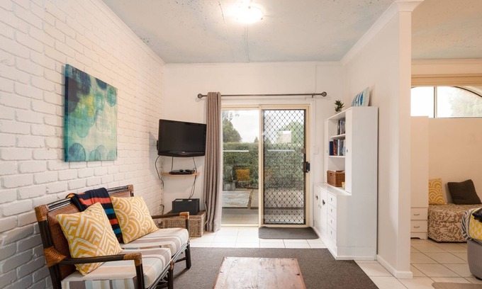 Portarlington Apartment | The Coastal Studio - Stone's throw from the beach with a swimming pool.