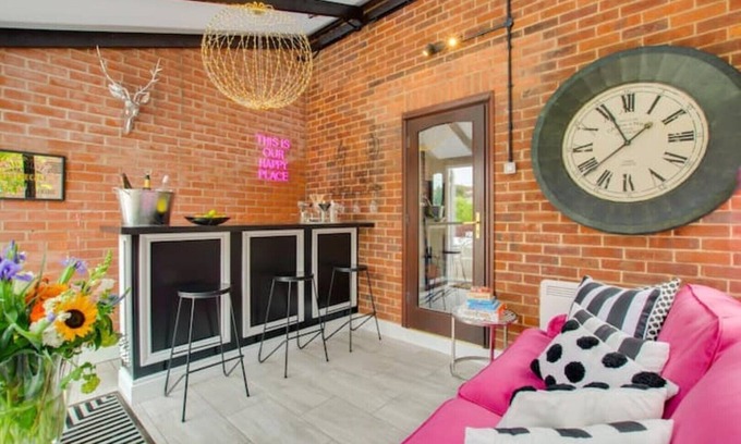 Wells-next-the-Sea House | The Cobblers, Luxury Coastal House for 16 in Wells Next The Sea, Norfolk.