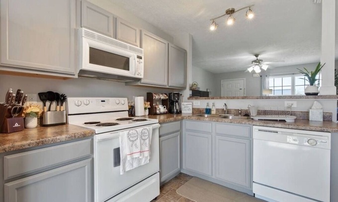 Spring Hill House | The Cobblestone Cottage