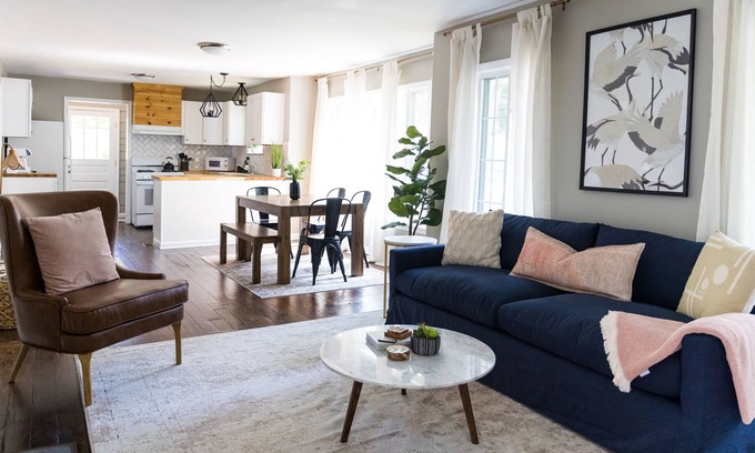 Greensboro House | The Coliseum Cottage. 1 King/2 Queen Beds. Close to coliseum and colleges.