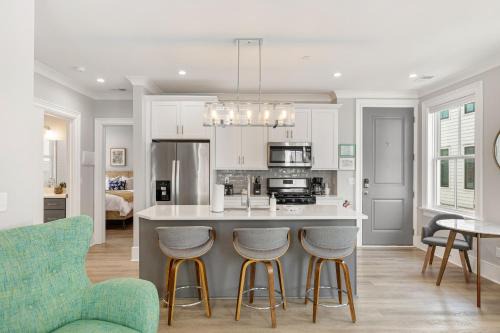 Cannonborough Elliotborough Apartment | The Cooper Suite at 122 Spring