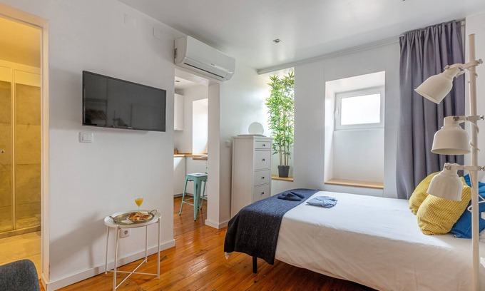 Santa Catarina Apartment | The Copper Artist Studio Atelier