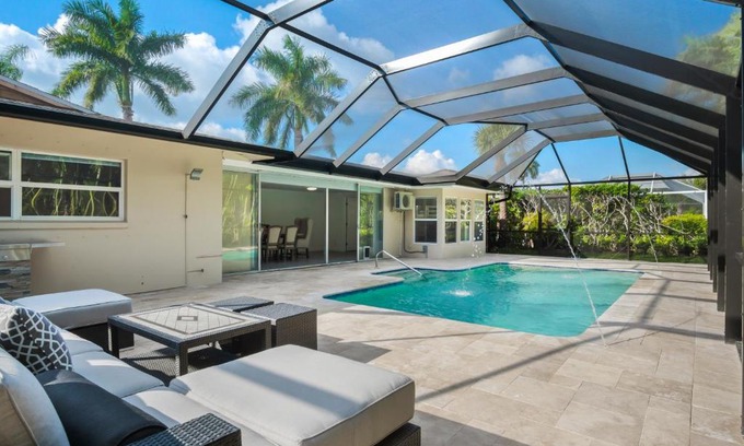 Palm River Estates Villa | The Coral of Naples