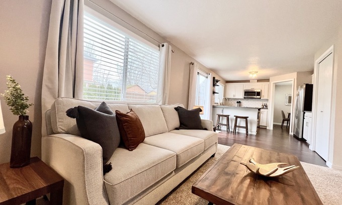 Aloha House | The Corner Terrace – Family and Pet Friendly Home