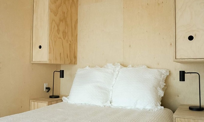Holmesville Cabin | The Corny Cabin