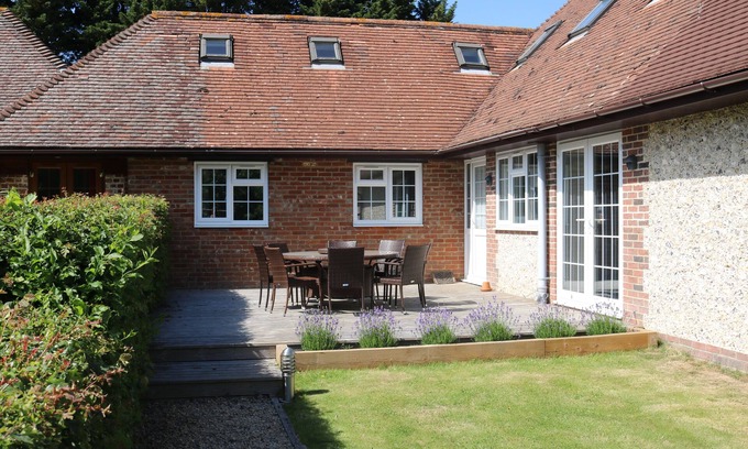 Aldingbourne Cottage | The Cottage At Flintstone Cottages Near Chichester Goodwood Sleeps 6/8