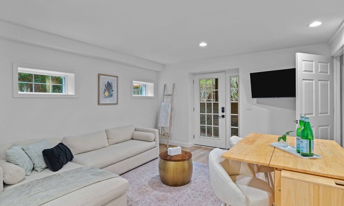 Southern Pines Cottage | The Cottage on Grove located < .5 miles from Pine Needs Golf Course! - Monthly!