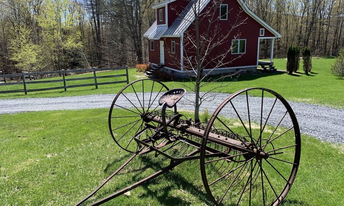 Reading Cottage | The Cottage on private gated 400 acre Reading Farms Estate
