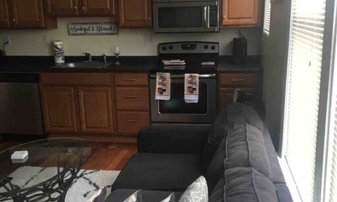 Niskayuna Apartment | The couples home with free wifi