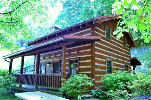 Cherokee House | The Cove