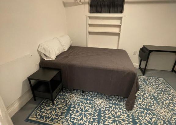 Lynchburg House | The Cozy Budget - Room near Liberty!