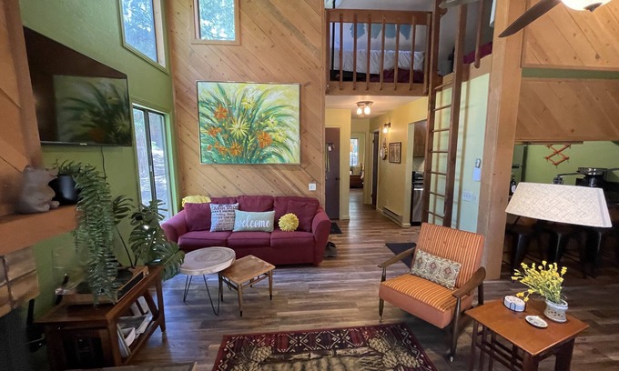 Shaver Lake Condo | *The Cozy Cabinette!* Quiet retreat in Shaver Lake