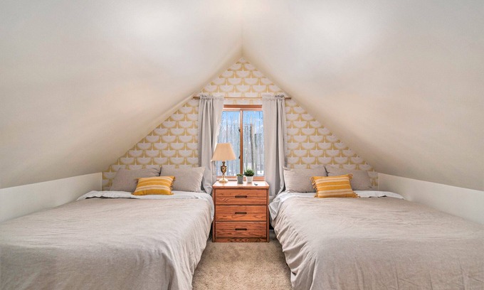Higgins Lake Ski Chalet | The Cozy Chalet